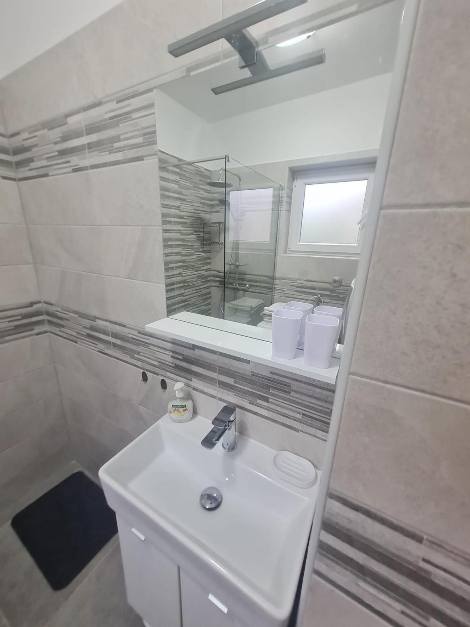 Apartment Anton Pinezici  Luaran gambar